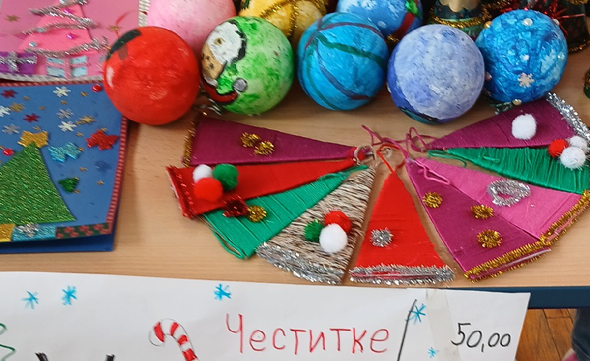 Новогодишњи базар на крају првог полугодишта