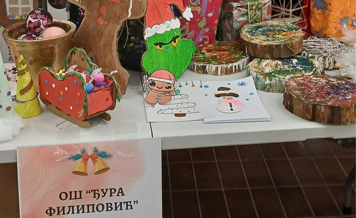 Ученици се припремају за велику продајну манифестацију – Новогодишњи базар!